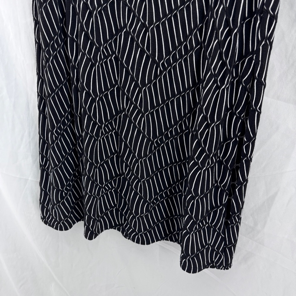 Chico's Black & White Abstract Geometric Textured Maxi Skirt Boho 90’s Revival - Picture 3 of 11